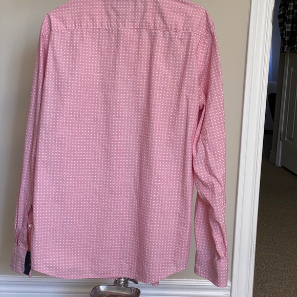 Banana Republic 100% Cotton Untucked Button-Up - Picture 2 of 4